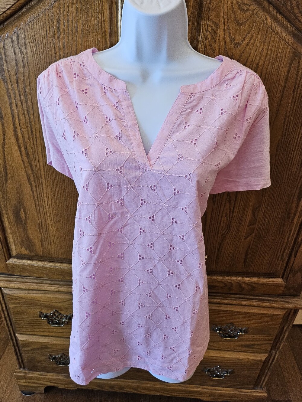 St John's Bay   Eyelet V-Neck Short Sleeve Top